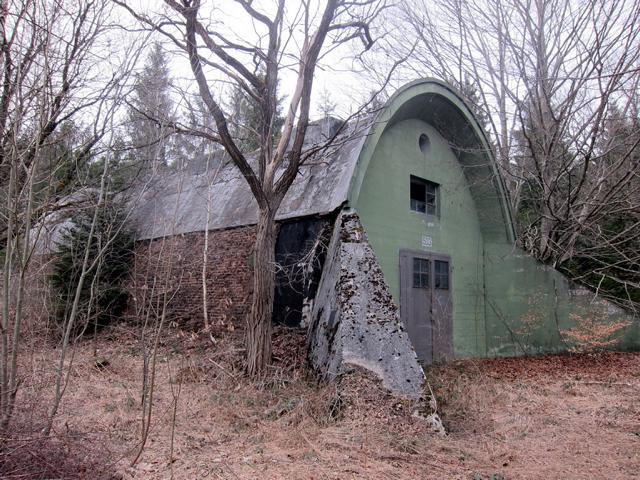 K640_04 Schalthaus.JPG