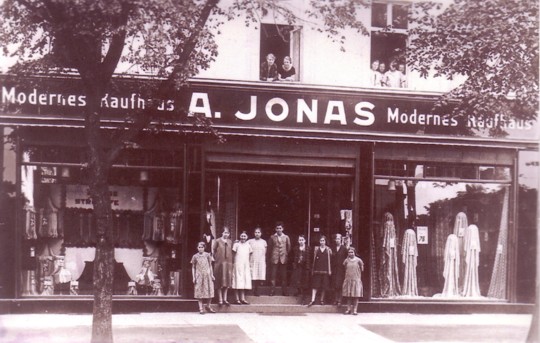 ModernesKaufhausJonas_540x343.jpg