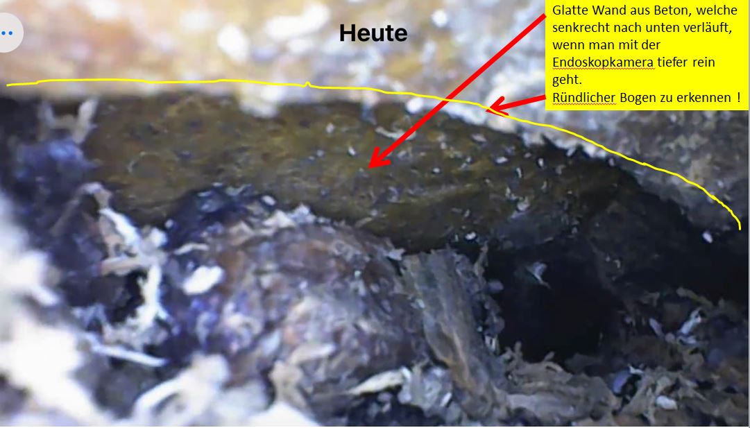 möglicher Haupteingangsbereich - glatte senkrechte Betonwand und Rundbogen.JPG