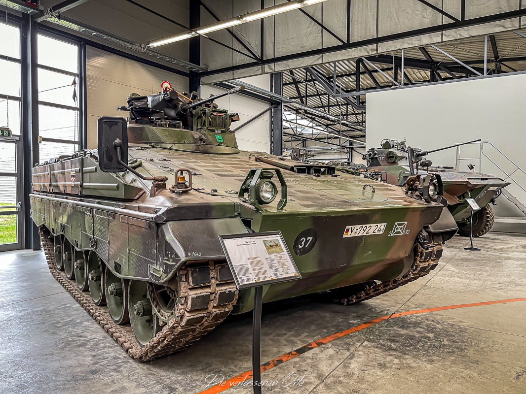 Panzermuseum Munster - 72.jpg