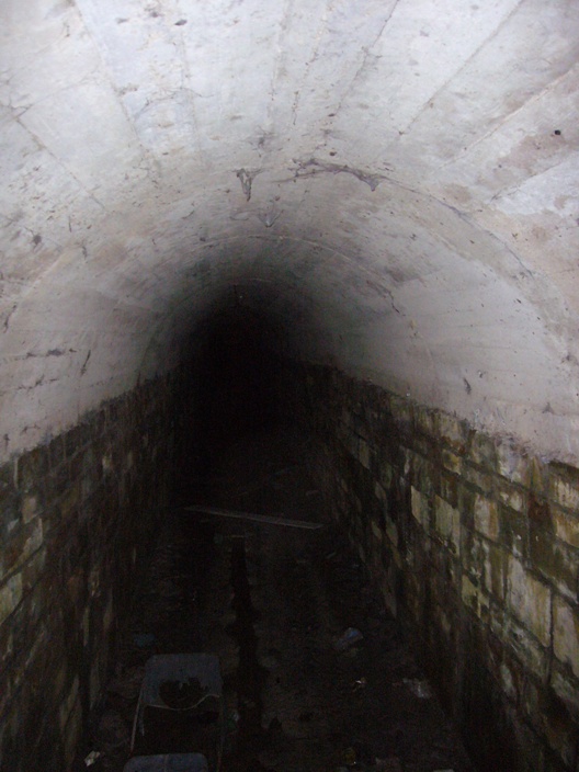 tunnel3.JPG