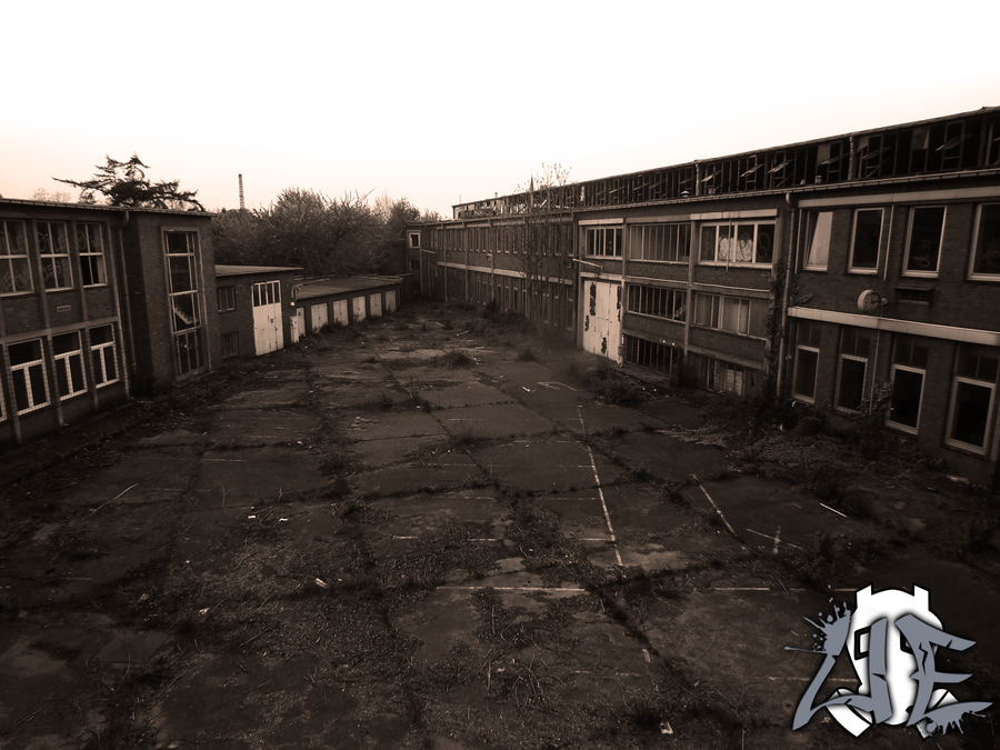 yard_of_the_industrial_place_by_urbanexplorers-d4y1phn.png